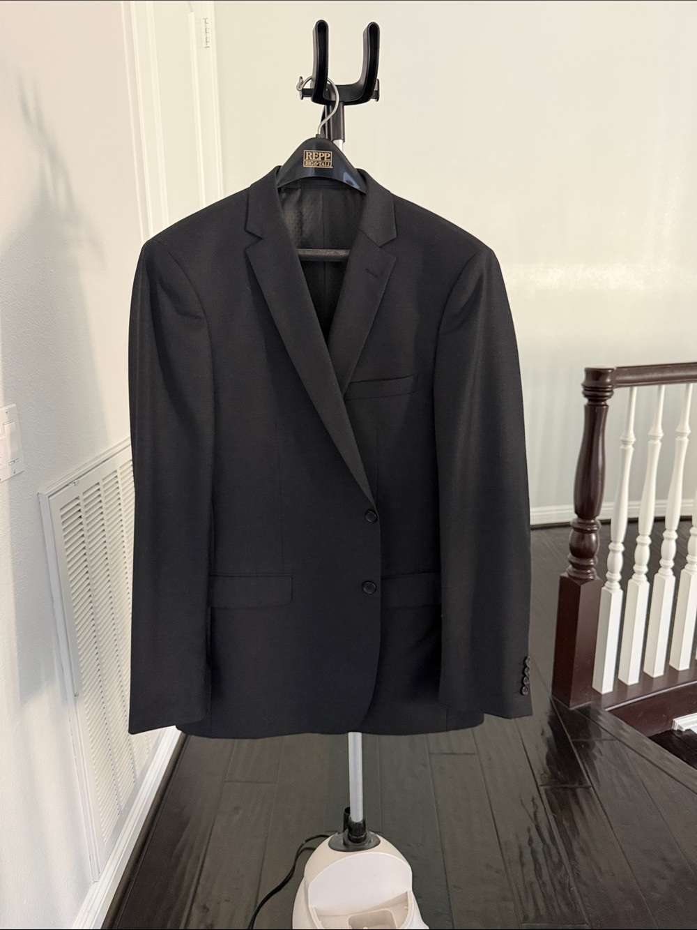 Repp Black Two-Button Men's Sport Coat Blazer